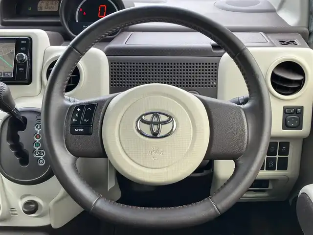 トヨタ ポルテ G 静岡県 2017(平29)年 6.3万km ブラッキッシュアゲハガラスフレーク エンジンスタートボタン/取扱説明書/パワーステアリング/パワーウィンドウ/アイドリングストップ/スマートキー/スペアキー１本/オートエアコン/ETC/純正SDナビ（CD.BT.フルセグ）/ウォークスルー/純正フロアマット/純正アルミホイール/片側パワースライドドア/ABS/横滑り防止装置/レーンキープアシスト/オートライト/オートマチックハイビーム/Wエアバック/衝突軽減システム