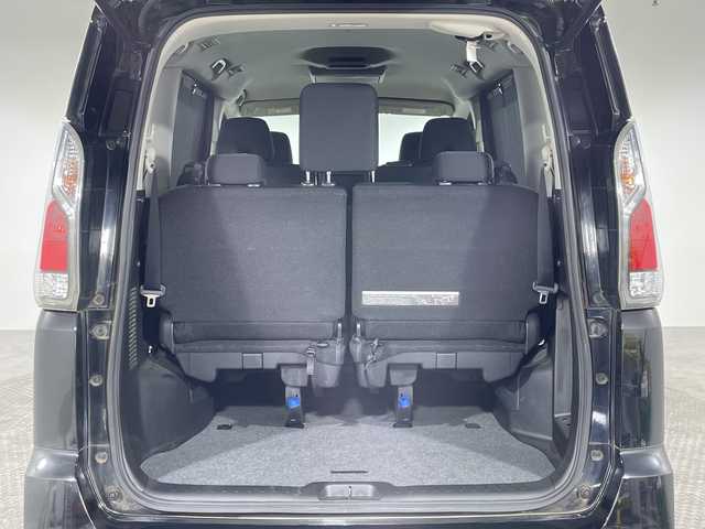 日産 セレナ ライダー 神奈川県 2017(平29)年 6万km ダイヤモンドブラック 純正7型SDナビゲーション【MM316D-W】/純正フリップダウンモニター/フルセグ　CD DVD　SD　Bluetooth　USB　MUSICSTOCKR　AUX　AM FM/バックカメラ/車線逸脱警報/オートハイビーム/パワースライドドア【サンシェード】/純正ビルトインETC/革巻きステアリング/アイドリングストップ/ECO/2列目3列目USB電源ソケット/シートバックテーブル/プッシュスタート/スマートキー/LEDヘッドランプ/フォグランプ/オートライト/純正サイド/リアスポイラー/純正16インチアルミホイール/スペアキー