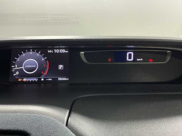 日産 セレナ ライダー 神奈川県 2017(平29)年 6万km ダイヤモンドブラック 純正7型SDナビゲーション【MM316D-W】/純正フリップダウンモニター/フルセグ　CD DVD　SD　Bluetooth　USB　MUSICSTOCKR　AUX　AM FM/バックカメラ/車線逸脱警報/オートハイビーム/パワースライドドア【サンシェード】/純正ビルトインETC/革巻きステアリング/アイドリングストップ/ECO/2列目3列目USB電源ソケット/シートバックテーブル/プッシュスタート/スマートキー/LEDヘッドランプ/フォグランプ/オートライト/純正サイド/リアスポイラー/純正16インチアルミホイール/スペアキー