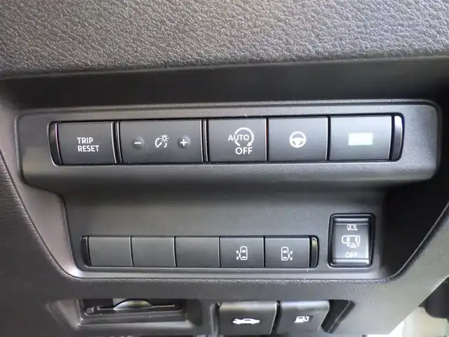 日産 セレナ ハイウェイスター V 千葉県 2023(令5)年 3.7万km プリズムホワイト エマージェンシーブレーキ/プロパイロット/インテリジェントクルーズコントロール/インテリジェントルームミラー/ハンズフリー両側パワースライドドア/純正コネクトナビ/地デジTV/【Bluetooth接続】/【Apple CarPlay　Android Auto対応】/アラウンドビューモニター/ドライブレコーダー/革巻きステアリング/ステアリングスイッチ/パドルシフト/ETC（2.0）/LEDヘッドライト/フォグライト/ウインカーミラー/コーナーセンサー/純正16インチアルミホイル/サイド/カーテンエアバッグ/インテリジェントキー