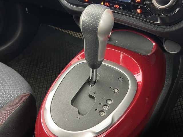 日産 ジューク 16GT FOUR 熊本県 2011(平23)年 14.5万km ブリリアントホワイトパール 純正メモリーナビ/バックカメラ/Bluetooth/純正フロアマット/純正アルミホイール/ワンセグ/スマートキー/エンジンスタートボタン/ドアバイザー/電動格納ミラー