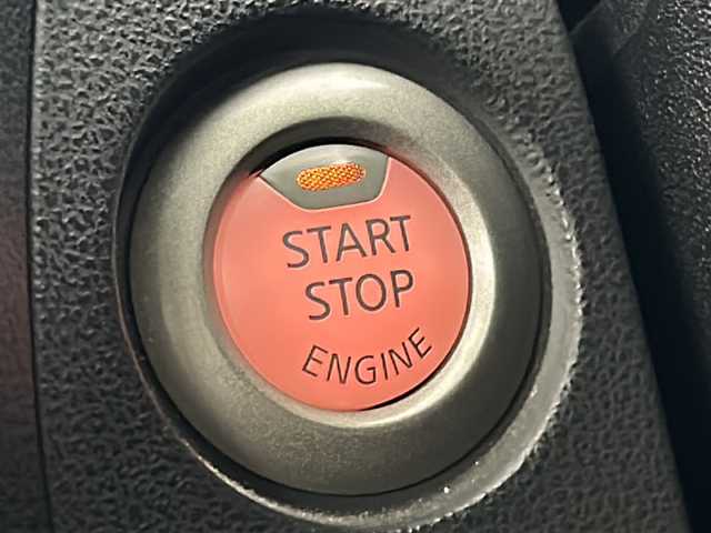 日産 ジューク 16GT FOUR 熊本県 2011(平23)年 14.5万km ブリリアントホワイトパール 純正メモリーナビ/バックカメラ/Bluetooth/純正フロアマット/純正アルミホイール/ワンセグ/スマートキー/エンジンスタートボタン/ドアバイザー/電動格納ミラー