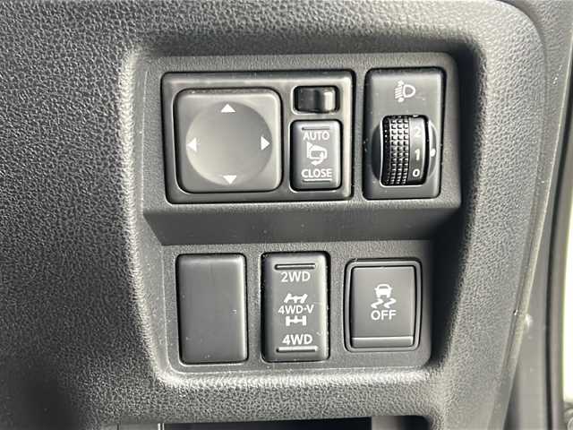 日産 ジューク 16GT FOUR 熊本県 2011(平23)年 14.5万km ブリリアントホワイトパール 純正メモリーナビ/バックカメラ/Bluetooth/純正フロアマット/純正アルミホイール/ワンセグ/スマートキー/エンジンスタートボタン/ドアバイザー/電動格納ミラー