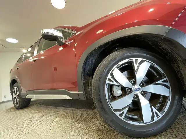 スバル フォレスター ハイブリッド アドバンス 愛知県 2020(令2)年 4.5万km クリムゾンレッドP 純正８インチナビ/アイサイト/本革シート/衝突軽減ブレーキ/レーダークルーズコントロール　/レーンキープアシスト/ブラインドスポットモニター/ＥＴＣ/シートヒーター/ハンドルヒーター/バックカメラ/ドライブレコーダー/パワーバックドア/サイドカメラ/フロントカメラ/パドルシフト