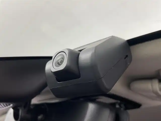 ホンダ ヴェゼル ハイブリッド e:HEV Z 埼玉県 2024(令6)年 3万km プラチナホワイトパール 純正９型ナビ　３６０°　衝突軽減　ＥＴＣ　温シート　レーダークルーズコントロール　アダプティブＬＥＤヘッドライト　ビルトインＥＴＣ　スペアキー１本　前後ドラレコ　ハーフレザー　ダウンヒルアシスト　禁煙