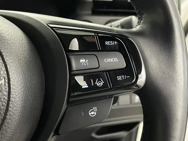 ホンダ ヴェゼル ハイブリッド e:HEV Z 埼玉県 2024(令6)年 3万km プラチナホワイトパール 純正９型ナビ　３６０°　衝突軽減　ＥＴＣ　温シート　レーダークルーズコントロール　アダプティブＬＥＤヘッドライト　ビルトインＥＴＣ　スペアキー１本　前後ドラレコ　ハーフレザー　ダウンヒルアシスト　禁煙