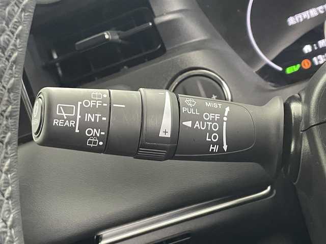 ホンダ ヴェゼル ハイブリッド e:HEV Z 埼玉県 2024(令6)年 3万km プラチナホワイトパール 純正９型ナビ　全方位カメラ　プレミアムサウンド　BSM　衝突軽減　ＥＴＣ　温シート　レーダークルーズコントロール　アダプティブＬＥＤヘッドライト　ビルトインＥＴＣ　スペアキー１本　前後ドラレコ　ハーフレザー　ダウンヒルアシスト　禁煙