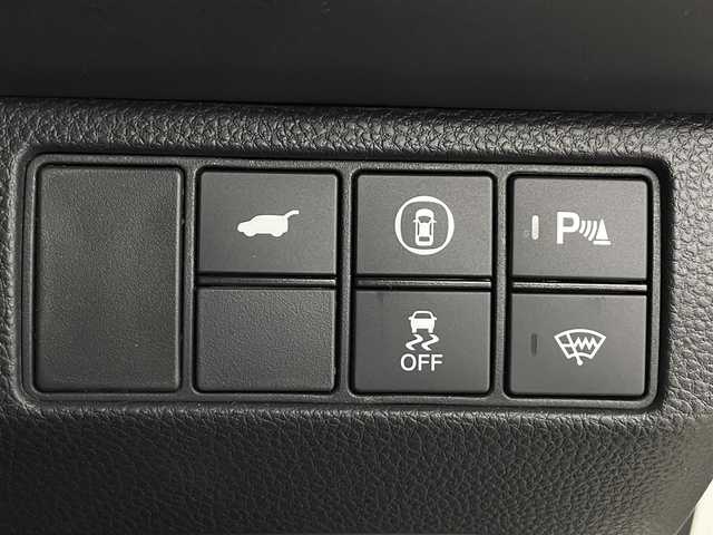 ホンダ ヴェゼル ハイブリッド e:HEV Z 埼玉県 2024(令6)年 3万km プラチナホワイトパール 純正９型ナビ　全方位カメラ　プレミアムサウンド　BSM　衝突軽減　ＥＴＣ　温シート　レーダークルーズコントロール　アダプティブＬＥＤヘッドライト　ビルトインＥＴＣ　スペアキー１本　前後ドラレコ　ハーフレザー　ダウンヒルアシスト　禁煙