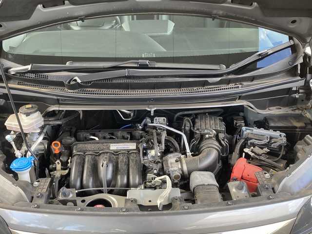 ホンダ フリード ハイブリット クロスター ホンダセンシング 東京都 2021(令3)年 2.1万km スーパープラチナグレーメタリック ワンオーナー/純正メモリナビ/【フルセグ・DVD再生可・CD・Bluetooth】/バックカメラ/ビルトインETC/両側パワースライドドア/ホンダセンシング/【衝突軽減ブレーキ・前後誤発進抑制機能・歩行者事故逓減ステアリング・アダプティブクルーズコントロール・車線維持支援システム・路外逸脱抑制機能・先行車発進お知らせ機能・標識認識機能】/社外AW付スタッドレスタイヤ４本積み込み/電動格納ミラー/プッシュスタート/スマートキー/スペアキーあり/ウィンカーミラー/ステアリングスイッチ/ECON/純正フロアマット/新車保証書/取扱説明書