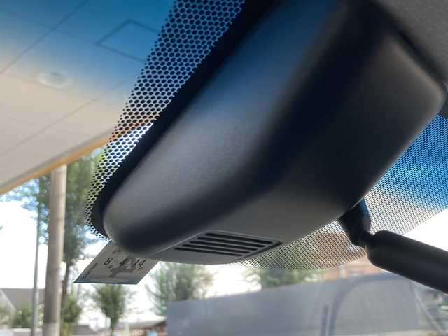 ホンダ フリード ハイブリット クロスター ホンダセンシング 東京都 2021(令3)年 2.1万km スーパープラチナグレーメタリック ワンオーナー/純正メモリナビ/【フルセグ・DVD再生可・CD・Bluetooth】/バックカメラ/ビルトインETC/両側パワースライドドア/ホンダセンシング/【衝突軽減ブレーキ・前後誤発進抑制機能・歩行者事故逓減ステアリング・アダプティブクルーズコントロール・車線維持支援システム・路外逸脱抑制機能・先行車発進お知らせ機能・標識認識機能】/社外AW付スタッドレスタイヤ４本積み込み/電動格納ミラー/プッシュスタート/スマートキー/スペアキーあり/ウィンカーミラー/ステアリングスイッチ/ECON/純正フロアマット/新車保証書/取扱説明書