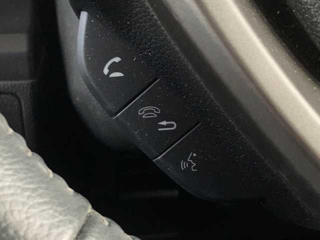 ホンダ フリード ハイブリット クロスター ホンダセンシング 東京都 2021(令3)年 2.1万km スーパープラチナグレーメタリック ワンオーナー/純正メモリナビ/【フルセグ・DVD再生可・CD・Bluetooth】/バックカメラ/ビルトインETC/両側パワースライドドア/ホンダセンシング/【衝突軽減ブレーキ・前後誤発進抑制機能・歩行者事故逓減ステアリング・アダプティブクルーズコントロール・車線維持支援システム・路外逸脱抑制機能・先行車発進お知らせ機能・標識認識機能】/社外AW付スタッドレスタイヤ４本積み込み/電動格納ミラー/プッシュスタート/スマートキー/スペアキーあり/ウィンカーミラー/ステアリングスイッチ/ECON/純正フロアマット/新車保証書/取扱説明書