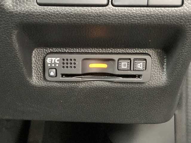 ホンダ フリード ハイブリット クロスター ホンダセンシング 東京都 2021(令3)年 2.1万km スーパープラチナグレーメタリック ワンオーナー/純正メモリナビ/【フルセグ・DVD再生可・CD・Bluetooth】/バックカメラ/ビルトインETC/両側パワースライドドア/ホンダセンシング/【衝突軽減ブレーキ・前後誤発進抑制機能・歩行者事故逓減ステアリング・アダプティブクルーズコントロール・車線維持支援システム・路外逸脱抑制機能・先行車発進お知らせ機能・標識認識機能】/社外AW付スタッドレスタイヤ４本積み込み/電動格納ミラー/プッシュスタート/スマートキー/スペアキーあり/ウィンカーミラー/ステアリングスイッチ/ECON/純正フロアマット/新車保証書/取扱説明書