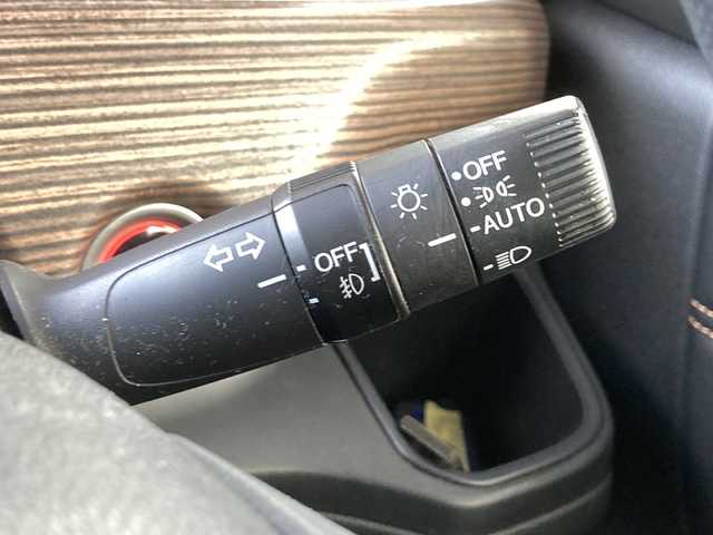 ホンダ フリード ハイブリット クロスター ホンダセンシング 東京都 2021(令3)年 2.1万km スーパープラチナグレーメタリック ワンオーナー/純正メモリナビ/【フルセグ・DVD再生可・CD・Bluetooth】/バックカメラ/ビルトインETC/両側パワースライドドア/ホンダセンシング/【衝突軽減ブレーキ・前後誤発進抑制機能・歩行者事故逓減ステアリング・アダプティブクルーズコントロール・車線維持支援システム・路外逸脱抑制機能・先行車発進お知らせ機能・標識認識機能】/社外AW付スタッドレスタイヤ４本積み込み/電動格納ミラー/プッシュスタート/スマートキー/スペアキーあり/ウィンカーミラー/ステアリングスイッチ/ECON/純正フロアマット/新車保証書/取扱説明書