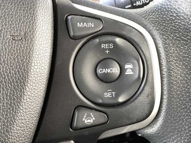 ホンダ フリード ハイブリット クロスター ホンダセンシング 東京都 2021(令3)年 2.1万km スーパープラチナグレーメタリック ワンオーナー/純正メモリナビ/【フルセグ・DVD再生可・CD・Bluetooth】/バックカメラ/ビルトインETC/両側パワースライドドア/ホンダセンシング/【衝突軽減ブレーキ・前後誤発進抑制機能・歩行者事故逓減ステアリング・アダプティブクルーズコントロール・車線維持支援システム・路外逸脱抑制機能・先行車発進お知らせ機能・標識認識機能】/社外AW付スタッドレスタイヤ４本積み込み/電動格納ミラー/プッシュスタート/スマートキー/スペアキーあり/ウィンカーミラー/ステアリングスイッチ/ECON/純正フロアマット/新車保証書/取扱説明書