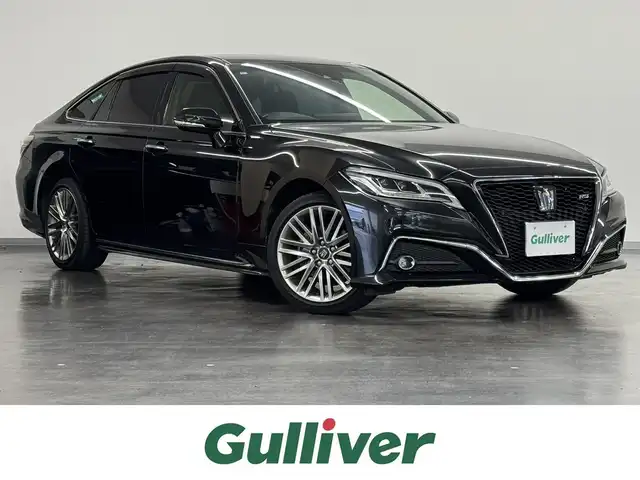 トヨタ クラウン ハイブリッド RS 三重県 2021(令3)年 3.4万km プレシャスブラックパール ハイブリッド/FR/MTモード付フロアCVT/純正 12.3インチナビ/（AM/FM/CD/DVD/Blu-ray/SDREC/SD/USB/Bluetooth/Miracast/AUX/TV/CarPlay/AndroidAuto）/パノラミックビューモニター/ビルトイン ETC2.0/Toyota Safety Sense/・プリクラッシュセーフティ/・レーントレーシングアシスト/・レーダークルコン/・ロードサインアシスト/・アダプティブハイビームシステム/・ブラインドスポットモニター＋リヤクロストラフィックオートブレーキ/・インテリジェントクリアランスソナー［パーキングサポートブレーキ（静止物）］/・インテリジェント パーキングアシスト2/・リヤカメラディテクション［RCD］/など/装備/・ハーフレザーシート/・シートヒーター（D/N）/・ステアリングヒーター/・パワーシート（D8way＋ランバーサポート/N4way（肩口スイッチ付））/・カラーヘッドアップディスプレイ/・左右独立オートエアコン/・雨滴感応式フロントワイパー/・3眼LEDヘッドランプ/・オートライト/・専用18inAW/・プッシュスタート/・保/取/ナビ取/・スマートキーx2/など