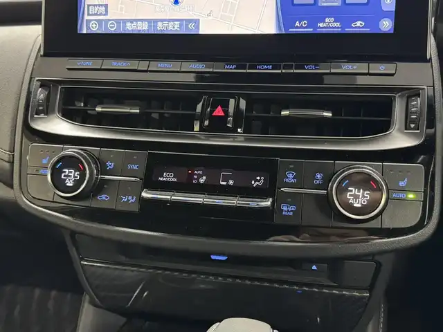 トヨタ クラウン ハイブリッド RS 三重県 2021(令3)年 3.4万km プレシャスブラックパール ハイブリッド/FR/MTモード付フロアCVT/純正 12.3インチナビ/（AM/FM/CD/DVD/Blu-ray/SDREC/SD/USB/Bluetooth/Miracast/AUX/TV/CarPlay/AndroidAuto）/パノラミックビューモニター/ビルトイン ETC2.0/Toyota Safety Sense/・プリクラッシュセーフティ/・レーントレーシングアシスト/・レーダークルコン/・ロードサインアシスト/・アダプティブハイビームシステム/・ブラインドスポットモニター＋リヤクロストラフィックオートブレーキ/・インテリジェントクリアランスソナー［パーキングサポートブレーキ（静止物）］/・インテリジェント パーキングアシスト2/・リヤカメラディテクション［RCD］/など/装備/・ハーフレザーシート/・シートヒーター（D/N）/・ステアリングヒーター/・パワーシート（D8way＋ランバーサポート/N4way（肩口スイッチ付））/・カラーヘッドアップディスプレイ/・左右独立オートエアコン/・雨滴感応式フロントワイパー/・3眼LEDヘッドランプ/・オートライト/・専用18inAW/・プッシュスタート/・保/取/ナビ取/・スマートキーx2/など