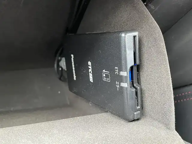 マツダ ＣＸ－５ XD スポーツアピアランス 千葉県 2022(令4)年 0.8万km スノーフレイクホワイトパールマイカ 純正メモリナビ/(フルセグTV/BT/FM/AM)/全周囲カメラ/BOSEサウンド/ワイヤレス充電/衝突被害軽減システム/車線逸脱警報/クルーズコントロール/レザーシート/横滑り防止装置/ETC/ドライブレコーダー/アイドリングストップ/LEDヘッドライト/オートライト/ウィンカーミラー/電動格納ミラー/純正19インチAW/シートヒーター/シートリフター/ステアリングヒーター/メモリー機能付きパワーシート/プッシュスタート/スマートキー/フロアマット/ドアバイザー/スペアキー/取扱説明書/保証書