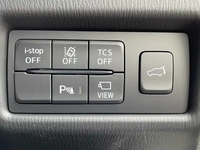 マツダ ＣＸ－５ XD スポーツアピアランス 千葉県 2022(令4)年 0.8万km スノーフレイクホワイトパールマイカ 純正メモリナビ/(フルセグTV/BT/FM/AM)/全周囲カメラ/BOSEサウンド/ワイヤレス充電/衝突被害軽減システム/車線逸脱警報/クルーズコントロール/レザーシート/横滑り防止装置/ETC/ドライブレコーダー/アイドリングストップ/LEDヘッドライト/オートライト/ウィンカーミラー/電動格納ミラー/純正19インチAW/シートヒーター/シートリフター/ステアリングヒーター/メモリー機能付きパワーシート/プッシュスタート/スマートキー/フロアマット/ドアバイザー/スペアキー/取扱説明書/保証書