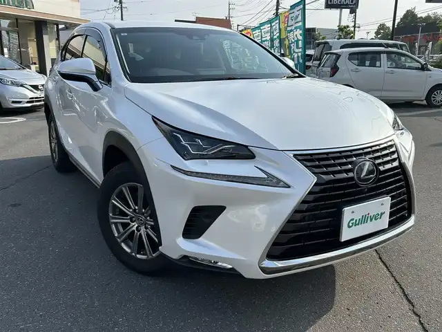 レクサス ＮＸ 300h Iパッケージ 長野県 2019(平31)年 4万km ソニッククォーツ ワンオーナー/４WD/純正ナビ/・Bluetooth/CD/DVD/TV/360度バックカメラ/純正ETC/電動リアゲート/前後ドライブレコーダー/純正フロアマット/前席パワーシート/レザーシート/前席シートヒーター/純正17インチAW/前後コーナーセンサー/LEDオートライト/ハンドルヒーター/ブライドインスポットモニター/パドルシフト/電格ミラー/スペアキー（カードキー有）/プッシュスタート/保証書/取り扱い説明書