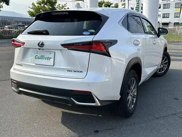 レクサス ＮＸ 300h Iパッケージ 長野県 2019(平31)年 4万km ソニッククォーツ ワンオーナー/４WD/純正ナビ/・Bluetooth/CD/DVD/TV/360度バックカメラ/純正ETC/電動リアゲート/前後ドライブレコーダー/純正フロアマット/前席パワーシート/レザーシート/前席シートヒーター/純正17インチAW/前後コーナーセンサー/LEDオートライト/ハンドルヒーター/ブライドインスポットモニター/パドルシフト/電格ミラー/スペアキー（カードキー有）/プッシュスタート/保証書/取り扱い説明書