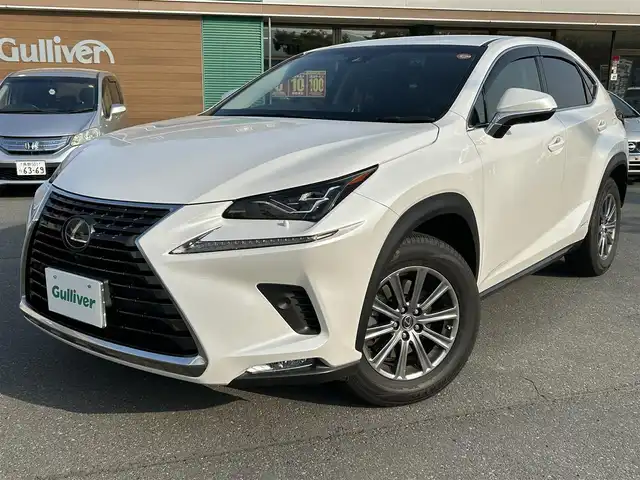 レクサス ＮＸ 300h Iパッケージ 長野県 2019(平31)年 4万km ソニッククォーツ ワンオーナー/４WD/純正ナビ/・Bluetooth/CD/DVD/TV/360度バックカメラ/純正ETC/電動リアゲート/前後ドライブレコーダー/純正フロアマット/前席パワーシート/レザーシート/前席シートヒーター/純正17インチAW/前後コーナーセンサー/LEDオートライト/ハンドルヒーター/ブライドインスポットモニター/パドルシフト/電格ミラー/スペアキー（カードキー有）/プッシュスタート/保証書/取り扱い説明書