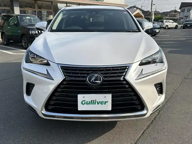 レクサス ＮＸ 300h Iパッケージ 長野県 2019(平31)年 4万km ソニッククォーツ ワンオーナー/４WD/純正ナビ/・Bluetooth/CD/DVD/TV/360度バックカメラ/純正ETC/電動リアゲート/前後ドライブレコーダー/純正フロアマット/前席パワーシート/レザーシート/前席シートヒーター/純正17インチAW/前後コーナーセンサー/LEDオートライト/ハンドルヒーター/ブライドインスポットモニター/パドルシフト/電格ミラー/スペアキー（カードキー有）/プッシュスタート/保証書/取り扱い説明書