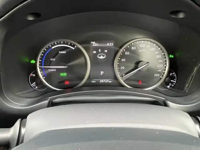 レクサス ＮＸ 300h Iパッケージ 石川県 2019(平31)年 4万km ソニッククォーツ ワンオーナー/４WD/純正ナビ/Bluetooth/CD/DVD/TV/360°カメラ/ETC/電動リアゲート/前後ドライブレコーダー/純正フロアマット/前席パワーシート/レザーシート/前席シートヒーター/純正17インチAW/前後コーナーセンサー/LEDオートライト/ハンドルヒーター/ブライドインスポットモニター/パドルシフト/電格ミラー/スペアキー（カードキー有）/プッシュスタート/保証書/取扱説明書