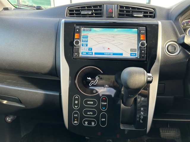 日産 デイズ ハイウェイスターG 岐阜県 2013(平25)年 5.4万km クールシルバー 登録時走行距離53500km/純正ナビ/全方位カメラ/フルセグテレビ/Blue ooth/CD/DVD/AUX/USB/SDミュージックサーバ/ＥＴＣ/ドライブレコーダー前後/ＬＥＤヘッドライト/オートライト/エアバッグ運転席・助手席+サイド/スマートキー/スペアキー１本/アイドリングストップ/純正１５アルミホイール/布系シート/ベンチシート/フルフラットシート/純正フロアマット/ドアバイザー/ウィンカーミラー