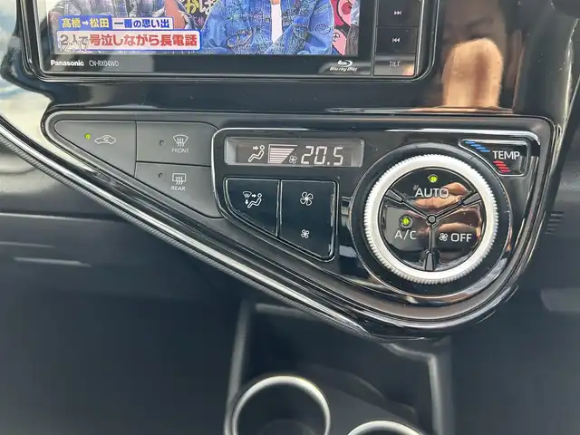 トヨタ アクア G ブラックソフトレザーセレ 愛知県 2018(平30)年 3.8万km コバルトブルーメタリック 社外ＳＤナビ（パナソニック製ＣＮ－ＲＸ０４ＷＤ）　/Ｂカメラ　/ＤＴＶ　/ＢＴ　/ＥＴＣ　/ＣＤ／ＤＶＤ　/ナノイー　/純正フロアマット　/ドアバイザー　/ブルーレイ再生　/前席シートヒーター　/ＬＥＤヘッドライト