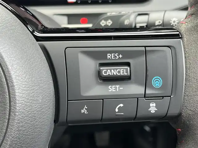 日産 オーラ ニスモ 奈良県 2024(令6)年 1.6万km ピュアホワイトパール / スーパーブラック 2トーン 純正9インチナビ/（フルセグ/BT/AppleCarPlay)/プロパイロット/レーダークルーズコントロール/アラウンドビューモニター/前後コーナーセンサー/ブラインドスポットモニター/衝突軽減システム/レーンキープアシスト/ハーフレザーシート/ワイヤレス充電/デジタルインナーミラー/ETC2.0/前後ドライブレコーダー（ZDR-017）/純正17インチAW