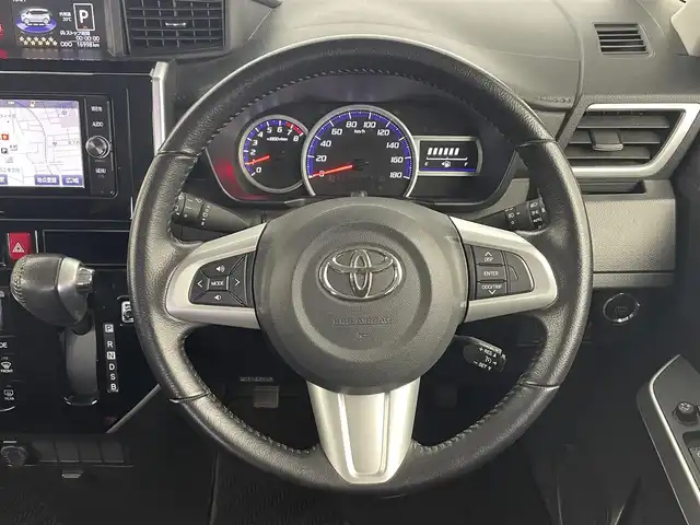 トヨタ ルーミー カスタムG S 大分県 2016(平28)年 1.7万km ブラックマイカメタリック ワンオーナー/スマートアシスト2/・衝突警報機能/・衝突回避支援ブレーキ機能/作動車速50km/h以下対象車両のみ/・車線逸脱警報機能	/・誤発進抑制機能(前方)/・誤発進抑制機能(後方)/・先行車発進お知らせ機能/純正ナビ　型式：NSZT-W66T/【フルセグTV、DVD再生可、BT対応】/ステアリングスイッチ/バックカメラ/両側電動スライドドア/クルーズコントロール/前後ドライブレコーダー/アイドリングストップ/横滑り防止装置/電動格納ミラー/純正フロアマット/オートライト/LEDヘッドライト/LEDフォグ/純正14インチアルミホイール/保証書、取説、スペアキー有り