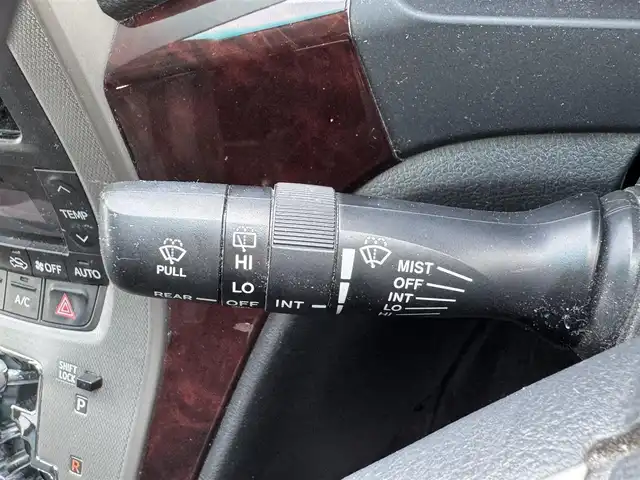 トヨタ ヴェルファイア 2．4Z 愛媛県 2012(平24)年 8.5万km ホワイトパールクリスタルシャイン プッシュスタート/社外ナビ（DISC/FM/AM/SD/BT/iPod/USB)/バックカメラ/両側パワースライドドア/ETC/オートライト/サンルーフ/コーナーセンサー/横滑り防止装置/純正フロアマット/純正アルミホイール