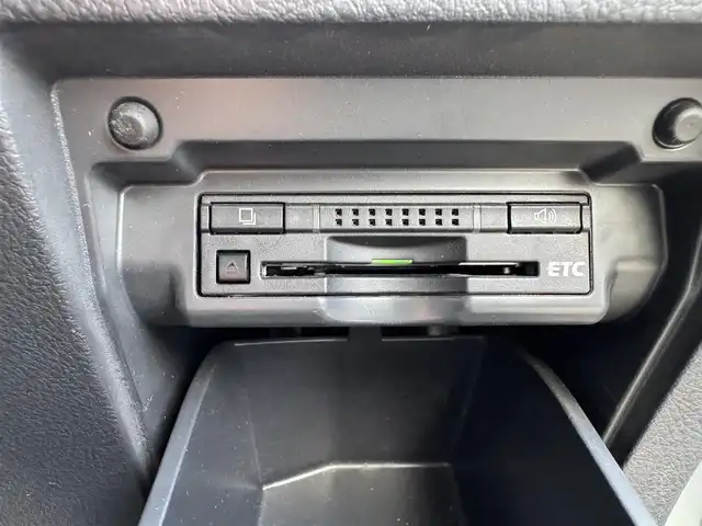 トヨタ ヴェルファイア 2．4Z 愛媛県 2012(平24)年 8.5万km ホワイトパールクリスタルシャイン プッシュスタート/社外ナビ（DISC/FM/AM/SD/BT/iPod/USB)/バックカメラ/両側パワースライドドア/ETC/オートライト/サンルーフ/コーナーセンサー/横滑り防止装置/純正フロアマット/純正アルミホイール