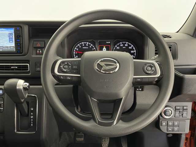 ダイハツ アトレー バン RS 長野県 2023(令5)年 1.6万km トニコオレンジメタリック 4WD/社外メモリナビ&フルセグTV&CD&DVD&BT/クルーズコントロール/車線逸脱警報/衝突軽減ブレーキ/後方コーナーセンサー/アイドリングストップ/社外前方ドライブレコーダー/両側パワースライドドア/ステアリングスイッチ/バックカメラ/ビルトインETC/LEDヘッドライト/オートライト/フロントフォグランプ/電動格納ミラー/ウィンカーミラー/純正ホイールキャップ装着/社外フロアマット/社外ドアバイザー/プッシュスタート/スマートキー