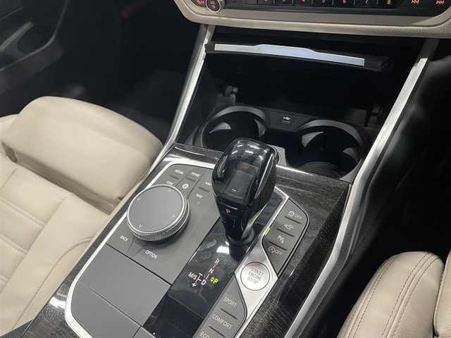 ＢＭＷ ３２０ｉ Mスポーツ 群馬県 2020(令2)年 3.6万km 青Ｍ ワンオーナー/ハイラインパッケージ/ACC/全方位カメラ/AppleCarPlay/Androidauto/コンフォートアクセス/パーキングアシスト/純正HDDナビ/白革シート/LEDライト/電動リヤゲート/ETC2.0