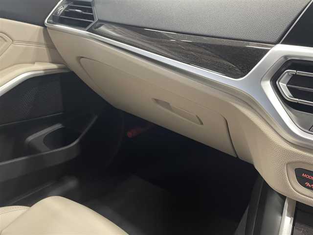 ＢＭＷ ３２０ｉ Mスポーツ 群馬県 2020(令2)年 3.6万km 青Ｍ ワンオーナー/ハイラインパッケージ/ACC/全方位カメラ/AppleCarPlay/Androidauto/コンフォートアクセス/パーキングアシスト/純正HDDナビ/白革シート/LEDライト/電動リヤゲート/ETC2.0