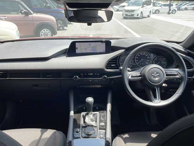 マツダ マツダ３ファストバック 15S ツーリング 愛知県 2022(令4)年 1.6万km ソウルレッドクリスタルM 衝突軽減システム/純正SDナビ/全方位カメラ/レーダークルーズコントロール/フルセグ/CD/DVD/Bluetooth/バックカメラ/ヘッドアップディスプレイ/コーナーセンサー/純正アルミホイール/ブラインドスポットモニター/LEDヘッドライト/オートマチックハイビーム/ドライブレコーダー/ETC/ステアリングスイッチ/スマートキー/プッシュスタート