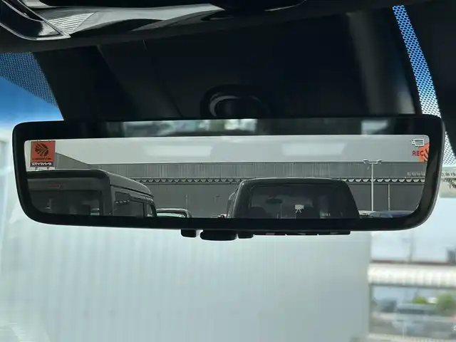 トヨタ ハリアー ハイブリッド G 滋賀県 2022(令4)年 3.4万km プレシャスブラックパール ガソリン（ハイブリッド）/2WD(FF)/CVT/８インチディスプレイオーディオ/(FM/AM/Bluetooth)/ETC/デジタルインナーミラー(ドラレコ機能有)/バックカメラ/GPSレーダー/ＴｏｙｏｔａＳａｆｅｔｙＳｅｎｓｅ/・踏み間違い防止アシスト	/・プリクラッシュブレーキアシスト	/・リヤクロストラフィックオートブレーキ/・ブラインドスポットモニター/・レーダークルーズコントロール/・レーンキープアシスト/・標識検知機能	/積込夏タイヤ/電動リアゲート/電動格納ミラー/電動パーキング/ブレーキホールド/革巻きステアリング/ステアリングスイッチ/オートライト/LEDヘッドライト/フロントフォグ/オートマチックハイビーム/フルオートエアコン/プッシュスタート/スマートキー/純正フロアマット/EVモード/ドライブモードセレクト