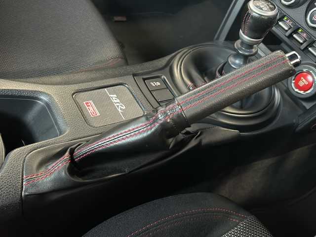 トヨタ ８６ 14R 栃木県 2016(平28)年 14.2万km ピュアレッド 純正SDナビ/Bluetooth CD DVD/TV ワンセグ/バックカメラ/TRDエアロ/純正TRD18インチアルミホイール/ドライブレコーダー/ETC/LEDヘッドライト/オートライト/プッシュスタート/記録簿
