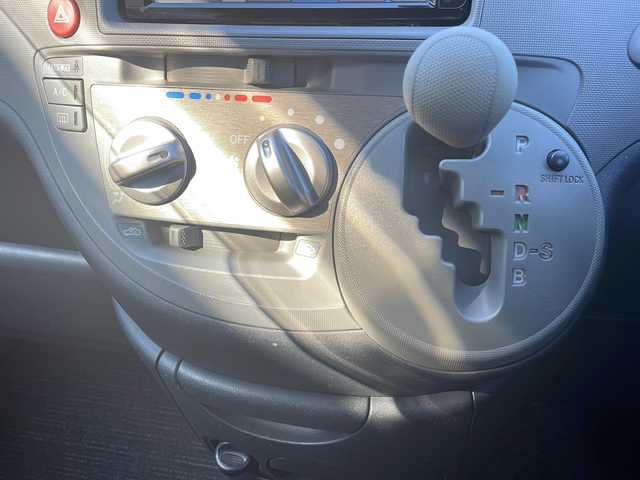 トヨタ シエンタ X LTD 新潟県 2008(平20)年 11.7万km グレーメタリック ワンオーナー/純正HDDナビ:NHDT-W58/冬タイヤ積載/ドアバイザー/保証書