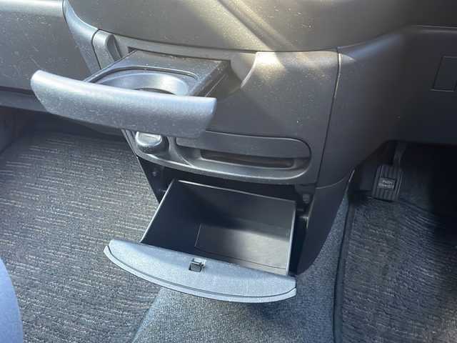 トヨタ シエンタ X LTD 新潟県 2008(平20)年 11.7万km グレーメタリック ワンオーナー/純正HDDナビ:NHDT-W58/冬タイヤ積載/ドアバイザー/保証書