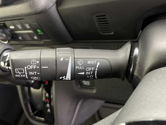 ホンダ Ｎ ＢＯＸ カスタム 鹿児島県 2023(令5)年 2.9万km プラチナホワイトパール 社外ナビ/・Bluetooth/・CD/・フルセグ/・DVD/両側パワースライドドア/ホンダセンシング/・渋滞追従機能付アダプティブクルーズコントロール/・衝突軽減ブレーキ/・歩行者事故低減ステアリング/・標識認識機能/・車線維持支援システム/・オートハイビーム/・後方誤発進抑制機能/・パーキングセンサーシステム/・先行車発進お知らせ機能/・路外逸脱抑制機能/・誤発進抑制機能/・近距離衝突軽減ブレーキ/純正ラバーマット/電子パーキングブレーキ/オートホールド/LEDヘッドライト/シートヒーター/リアサンシェード