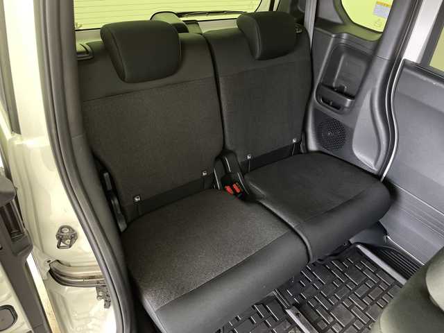 ホンダ Ｎ ＢＯＸ カスタム 鹿児島県 2023(令5)年 2.9万km プラチナホワイトパール 社外ナビ/・Bluetooth/・CD/・フルセグ/・DVD/両側パワースライドドア/ホンダセンシング/・渋滞追従機能付アダプティブクルーズコントロール/・衝突軽減ブレーキ/・歩行者事故低減ステアリング/・標識認識機能/・車線維持支援システム/・オートハイビーム/・後方誤発進抑制機能/・パーキングセンサーシステム/・先行車発進お知らせ機能/・路外逸脱抑制機能/・誤発進抑制機能/・近距離衝突軽減ブレーキ/純正ラバーマット/電子パーキングブレーキ/オートホールド/LEDヘッドライト/シートヒーター/リアサンシェード