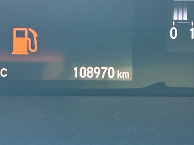 ホンダ ステップワゴン スパーダ クールスピリット 埼玉県 2017(平29)年 10.9万km ホワイトオーキッドパール 純正ナビ　/フルセグ/DVD/CD/BT/USB/HDMI/ビルトインＥＴＣ　/両側パワースライドドア　/ＡＣＣ　/パドルシフト　/前席シートヒーター　/横滑り防止　/衝突軽減システム　/レーンキープアシスト　/アイドリングストップ/後席テーブル/スマートキー２本　/保証書　/取扱説明書