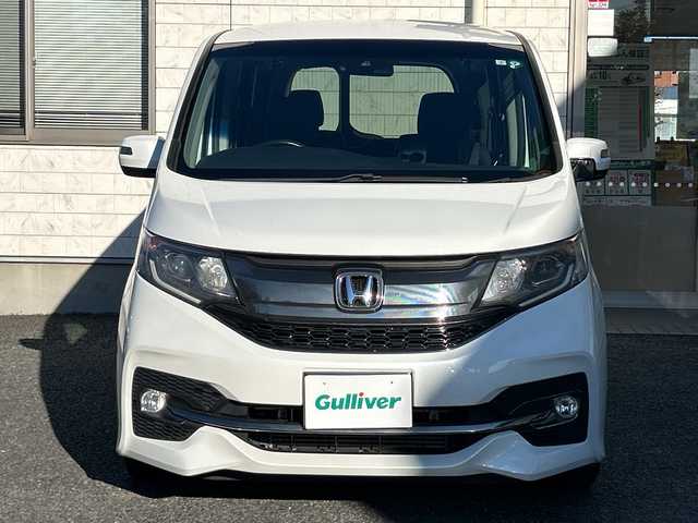 ホンダ ステップワゴン スパーダ クールスピリット 埼玉県 2017(平29)年 10.9万km ホワイトオーキッドパール 純正ナビ　/フルセグ/DVD/CD/BT/USB/HDMI/ビルトインＥＴＣ　/両側パワースライドドア　/ＡＣＣ　/パドルシフト　/前席シートヒーター　/横滑り防止　/衝突軽減システム　/レーンキープアシスト　/アイドリングストップ/後席テーブル/スマートキー２本　/保証書　/取扱説明書