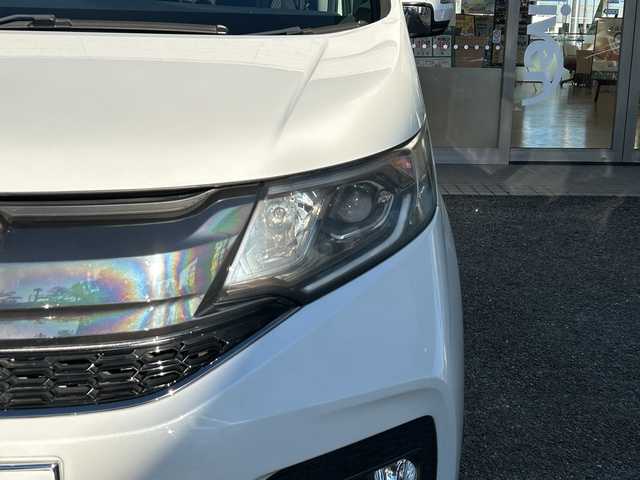 ホンダ ステップワゴン スパーダ クールスピリット 埼玉県 2017(平29)年 10.9万km ホワイトオーキッドパール 純正ナビ　/フルセグ/DVD/CD/BT/USB/HDMI/ビルトインＥＴＣ　/両側パワースライドドア　/ＡＣＣ　/パドルシフト　/前席シートヒーター　/横滑り防止　/衝突軽減システム　/レーンキープアシスト　/アイドリングストップ/後席テーブル/スマートキー２本　/保証書　/取扱説明書