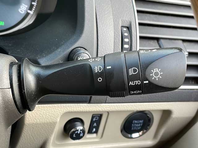 トヨタ ランドクルーザー プラド TX Lパッケージ マットブラED 広島県 2023(令5)年 7.8万km ホワイトパールクリスタルシャイン 禁煙/純正9型ナビ/アラウンドビューモニター/レーダークルーズコントロール/シートベンチレーション/シートヒーター/サンルーフ/前後コーナーセンサー/社外デジタルインナーミラー/ブラインドスポットモニター/ルーフレール/ラジアルタイヤ4本