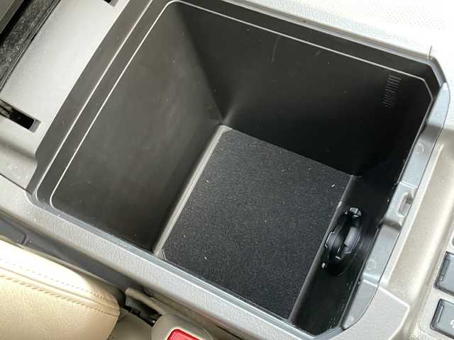 トヨタ ランドクルーザー プラド TX Lパッケージ マットブラED 広島県 2023(令5)年 7.8万km ホワイトパールクリスタルシャイン 禁煙/純正9型ナビ/アラウンドビューモニター/レーダークルーズコントロール/シートベンチレーション/シートヒーター/サンルーフ/前後コーナーセンサー/社外デジタルインナーミラー/ブラインドスポットモニター/ルーフレール/ラジアルタイヤ4本