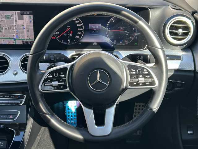 メルセデス・ベンツ Ｅ２２０ｄ 4マチック オールテレイン 東京都 2020(令2)年 3.5万km イリジウムシルバー エクスクルーシブパッケージ/レーダーセーフティパッケージ/純正12.3インチワイドディスプレイHDDナビ/　フルセグTV/AppleCarPlay/AndroidAuto/360度カメラシステム/Burmesterサラウンドサウンドシステム/パノラミックスライディングルーフ/ヘッドアップディスプレイ/レザーシート/シートヒーター/シートベンチレーター/パワーシート/シートメモリー/前後ドライブレコーダー/純正19インチアルミホイール/LEDヘッドライト/アダプティブハイビームアシストプラス/アクティブディスタンスアシストディストロニック/アクティブレーンチェンジングアシスト/アクティブエマージェンシーストップアシスト/アクティブレーンキーピングアシスト/ステアリングパイロット/アクティブブレーキアシスト/アダプティブクルーズコントロール/革巻きステアリングホイール/ステアリングスイッチ/パドルシフト/トラフィックサインアシスト/渋滞時緊急ブレーキ機能/PRE-SAFE/電動格納ミラー/ウインカーミラー/フロアマット/ドアバイザー/保証書/取扱説明書/スペアキー