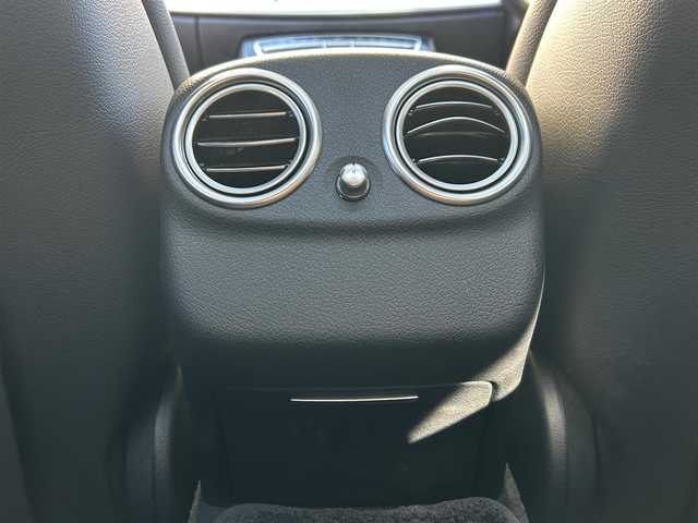 メルセデス・ベンツ Ｅ２２０ｄ 4マチック オールテレイン 東京都 2020(令2)年 3.5万km イリジウムシルバー エクスクルーシブパッケージ/レーダーセーフティパッケージ/純正12.3インチワイドディスプレイHDDナビ/　フルセグTV/AppleCarPlay/AndroidAuto/360度カメラシステム/Burmesterサラウンドサウンドシステム/パノラミックスライディングルーフ/ヘッドアップディスプレイ/レザーシート/シートヒーター/シートベンチレーター/パワーシート/シートメモリー/前後ドライブレコーダー/純正19インチアルミホイール/LEDヘッドライト/アダプティブハイビームアシストプラス/アクティブディスタンスアシストディストロニック/アクティブレーンチェンジングアシスト/アクティブエマージェンシーストップアシスト/アクティブレーンキーピングアシスト/ステアリングパイロット/アクティブブレーキアシスト/アダプティブクルーズコントロール/革巻きステアリングホイール/ステアリングスイッチ/パドルシフト/トラフィックサインアシスト/渋滞時緊急ブレーキ機能/PRE-SAFE/電動格納ミラー/ウインカーミラー/フロアマット/ドアバイザー/保証書/取扱説明書/スペアキー